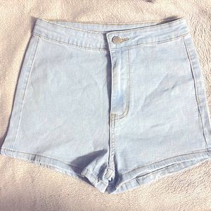 Light wash blue size xs womens jeans shorts